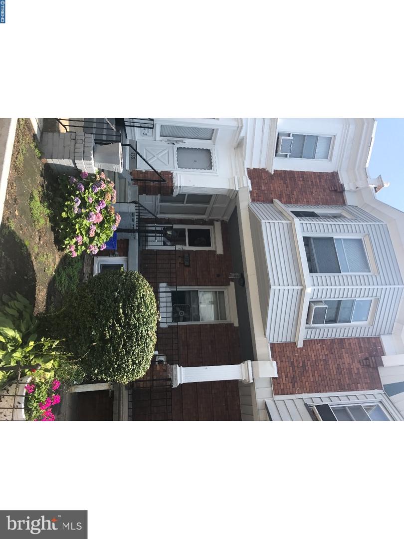 132 W Pomona Street