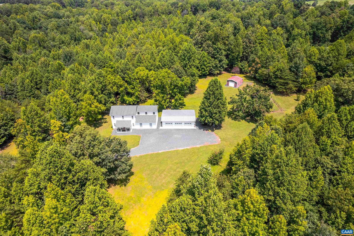858 Chapel Rd, Buckingham