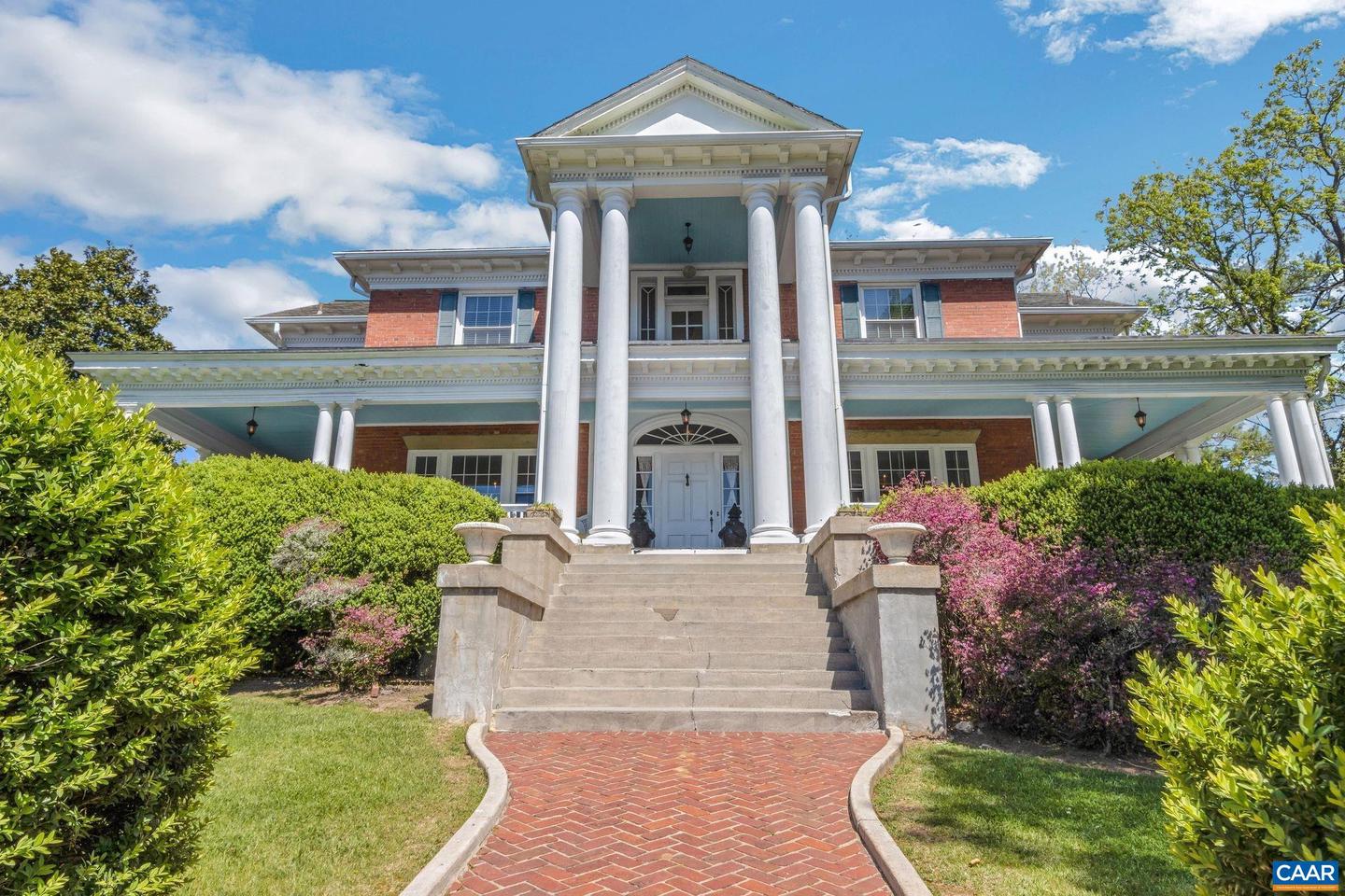 1100 Mccormick Blvd