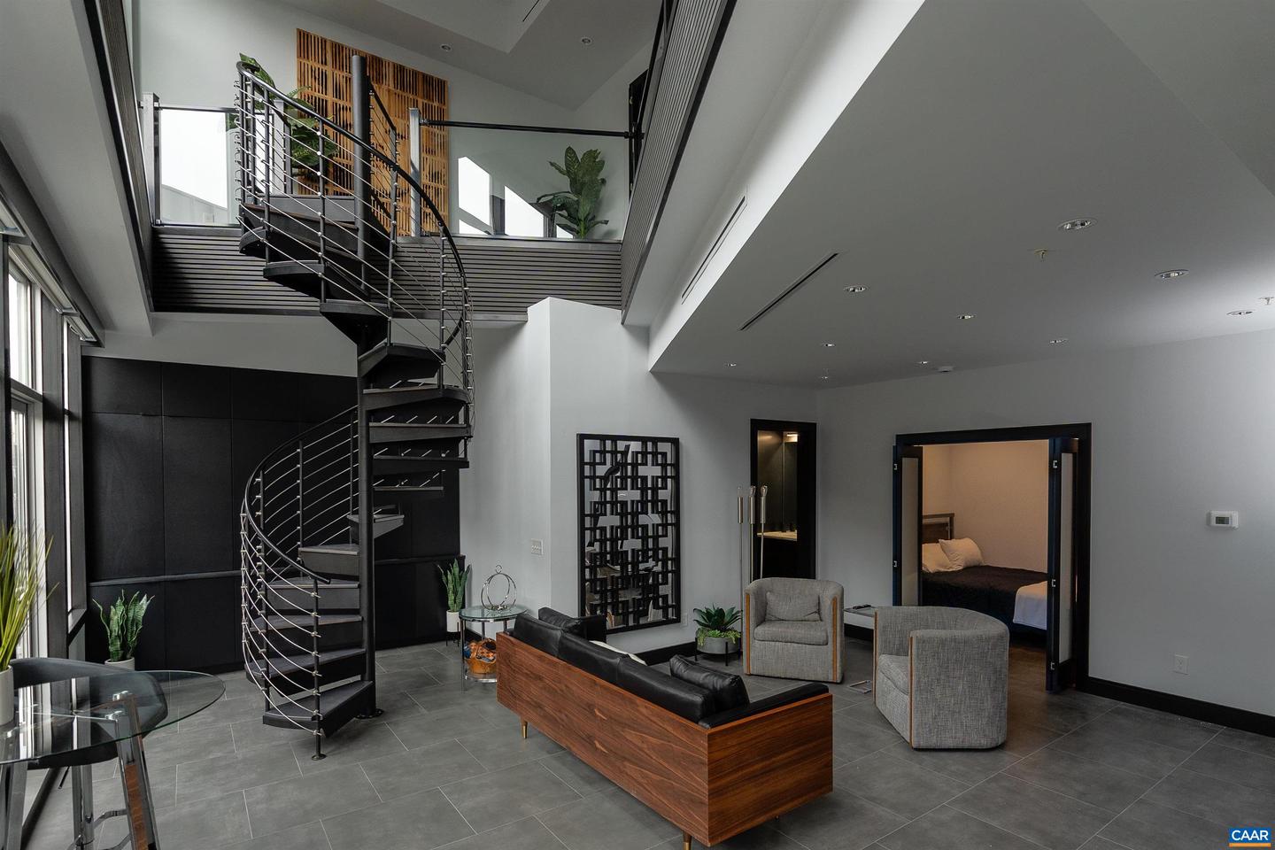 218 W Water St #600