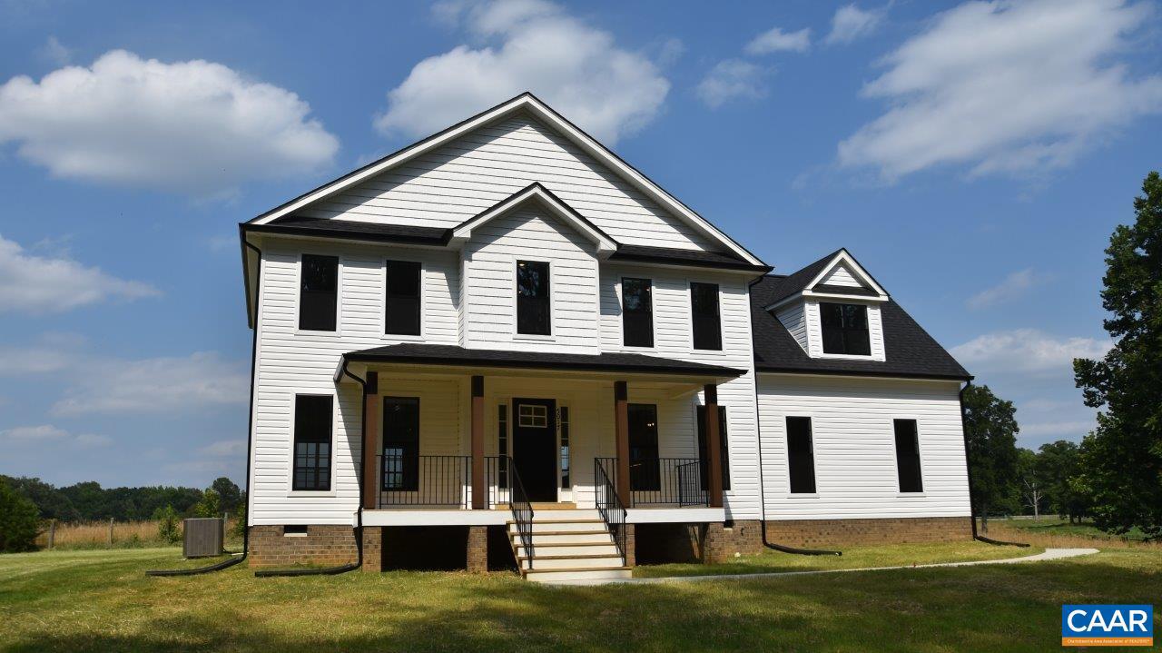 2915 W Old Mountain Rd, Louisa