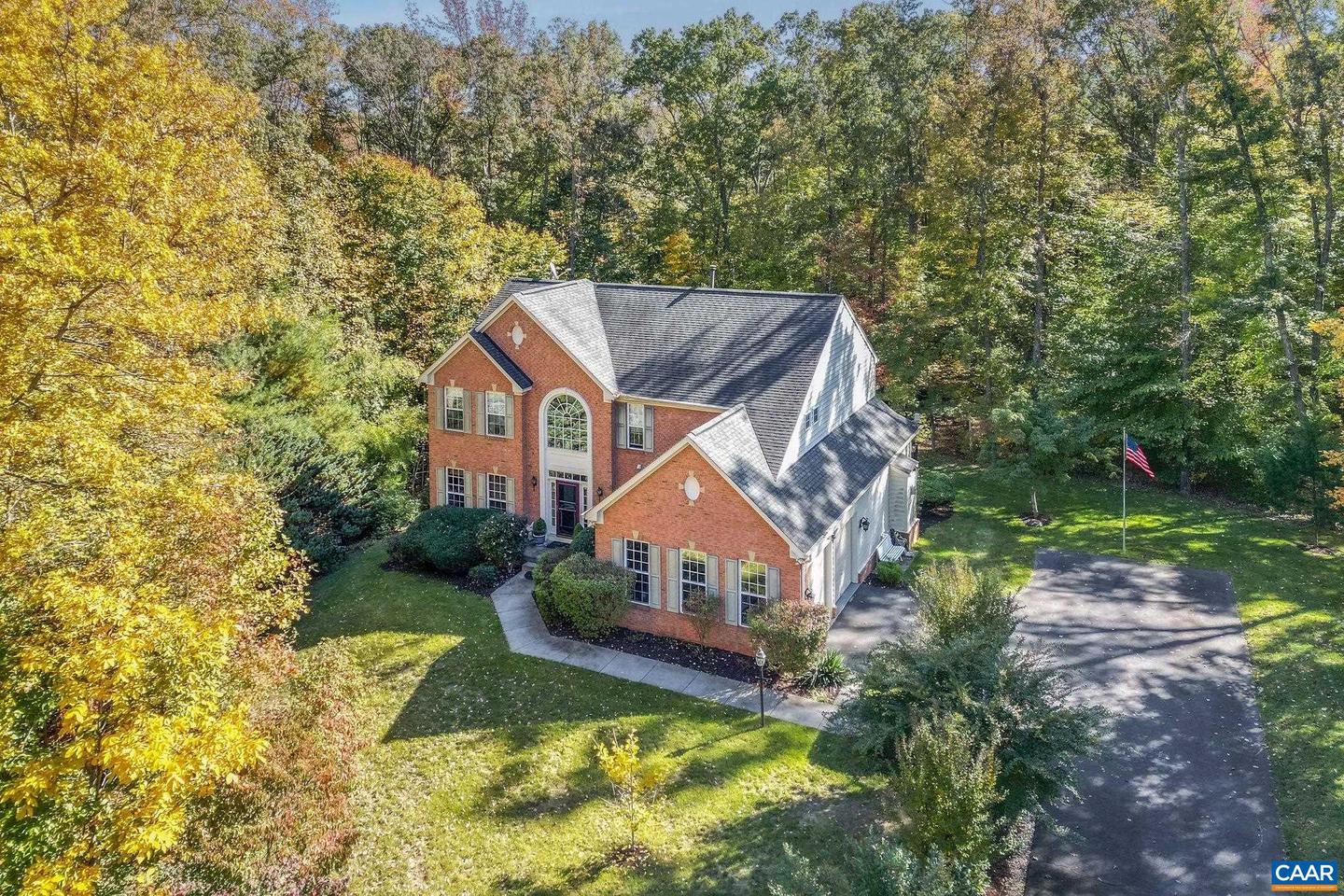 464 Carter Ln