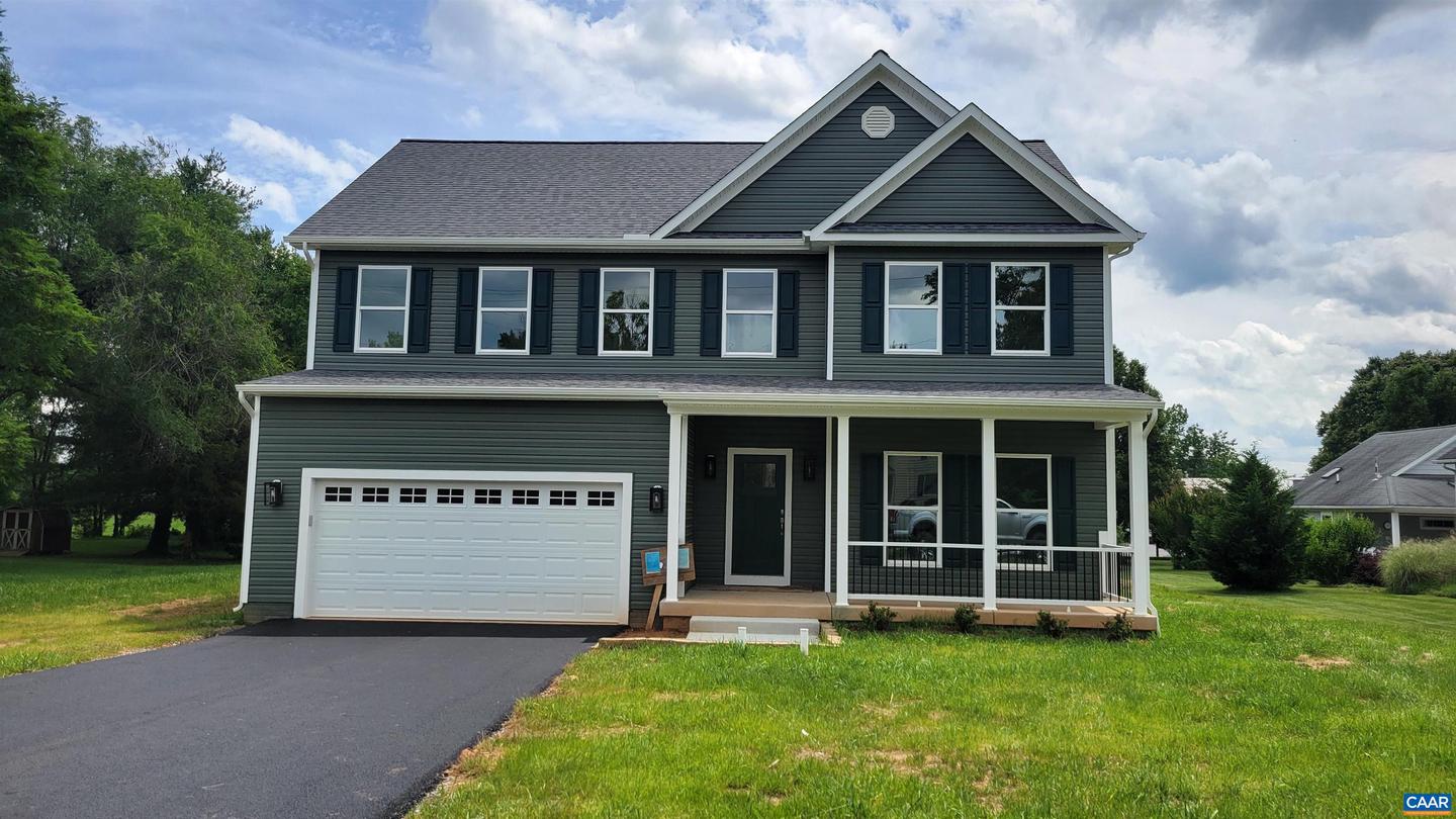 124 West St, Louisa