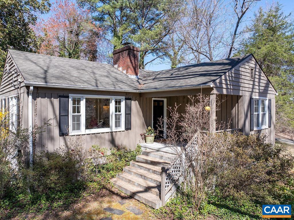 1433 Plymouth Rd, Charlottesville