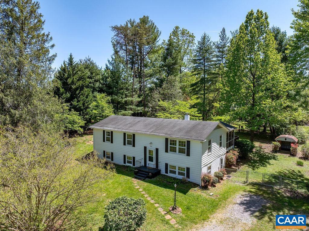 5741 Pine Ln, Crozet