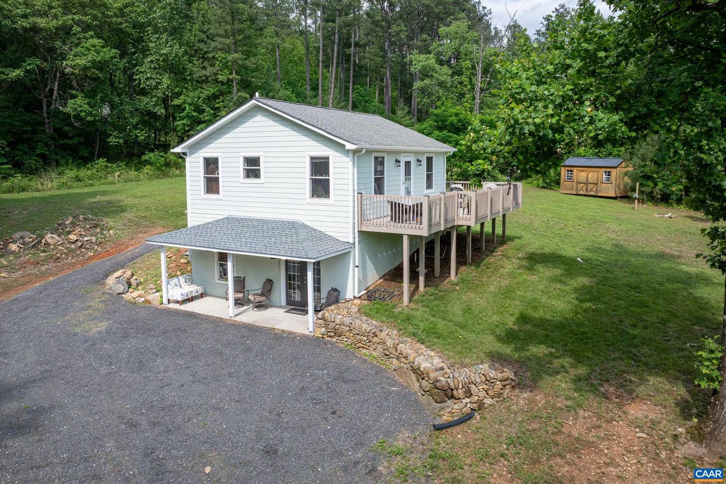 686 Snow Mountain Rd, Stanardsville