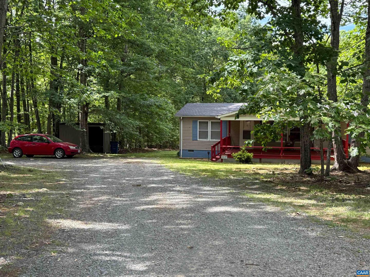 579 Glenmore Rd, Scottsville