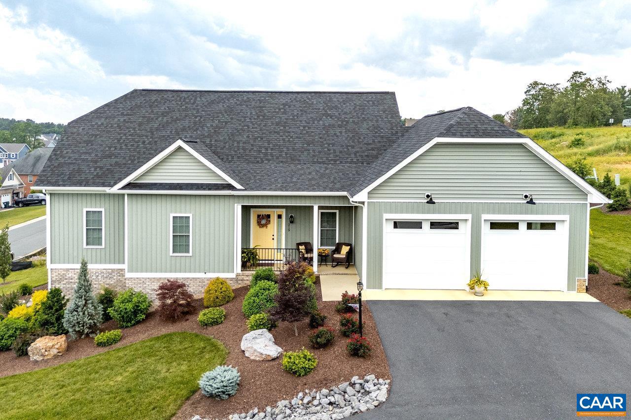 219 Heather Ln, Staunton