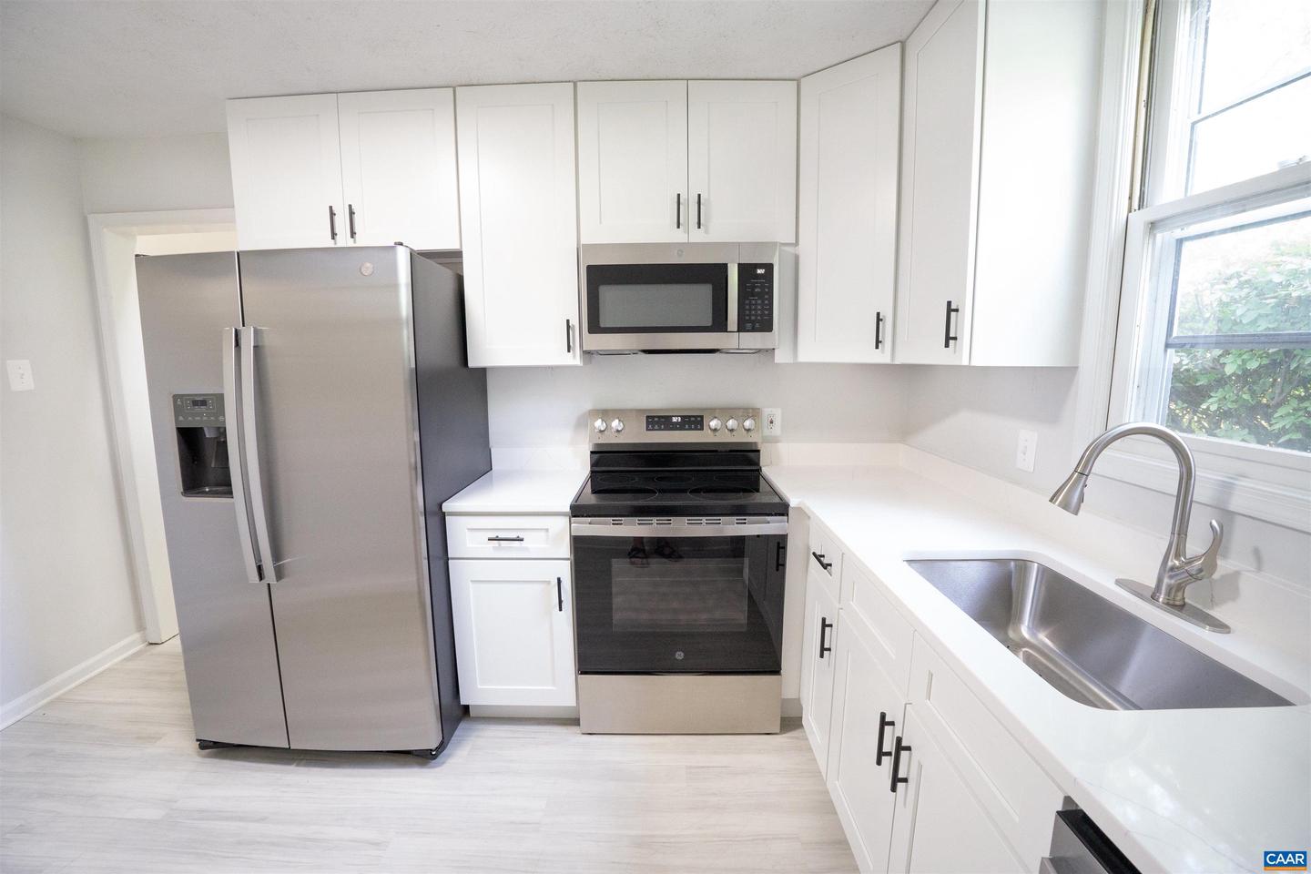 158 Scarborough Pl, Charlottesville