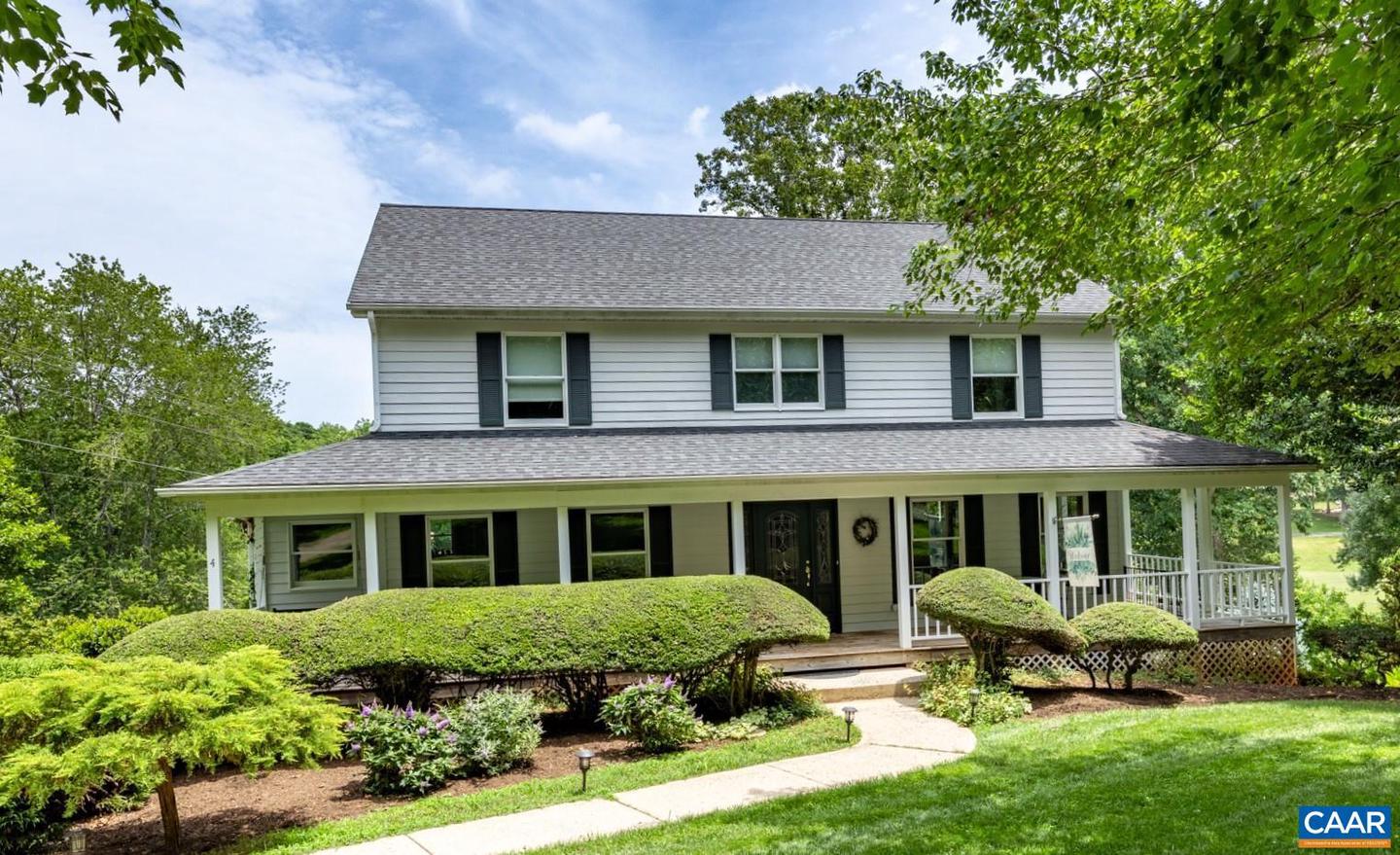 4 Lee Ct, Palmyra