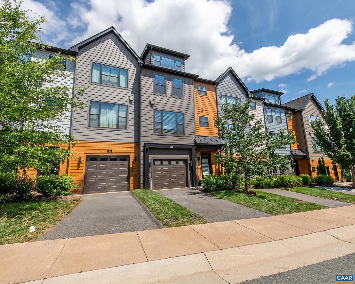 142 Junction Ln, Charlottesville