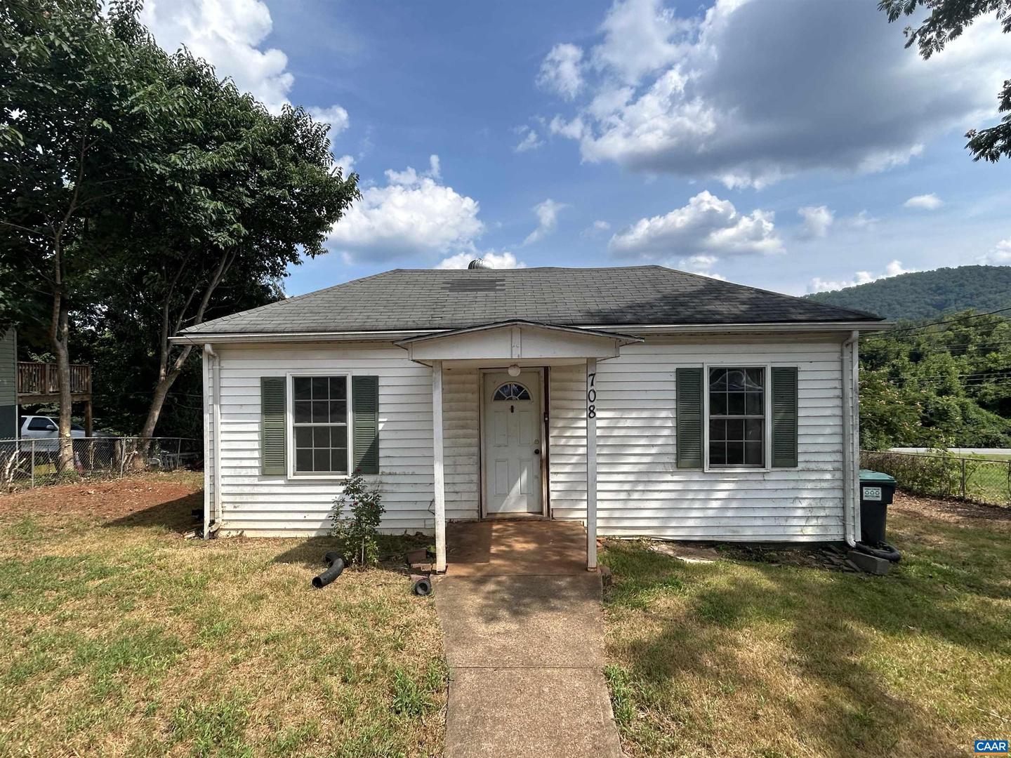 708 Nassau St, Charlottesville