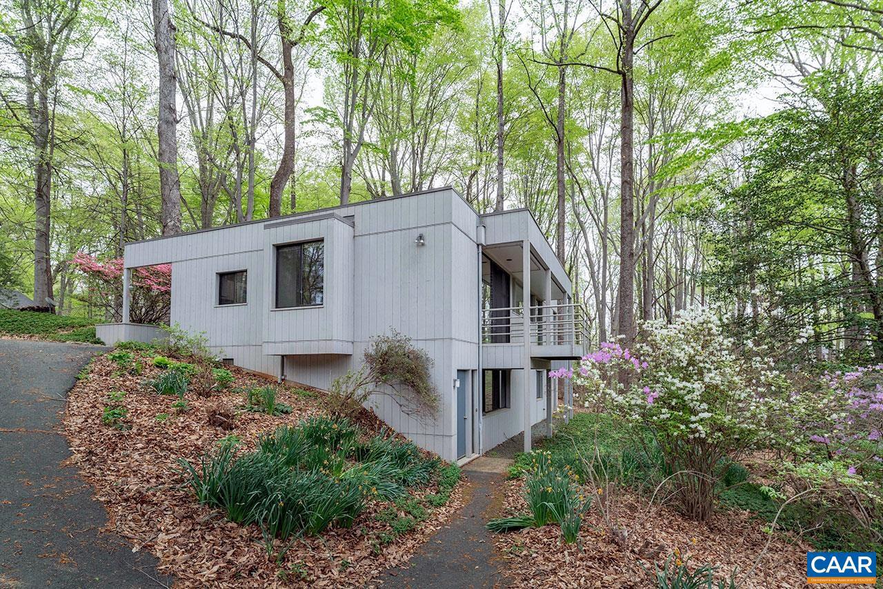 1502 Holly Rd, Charlottesville