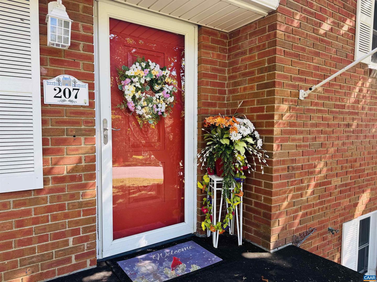 207 Burnley Dr, Staunton