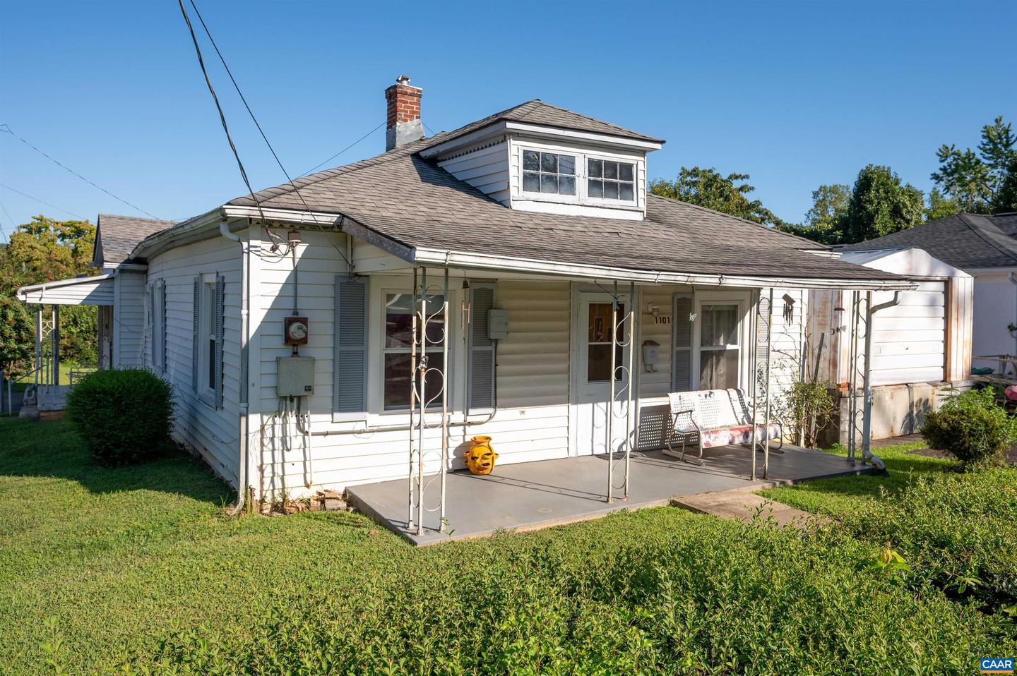 1101 Forest St, Charlottesville