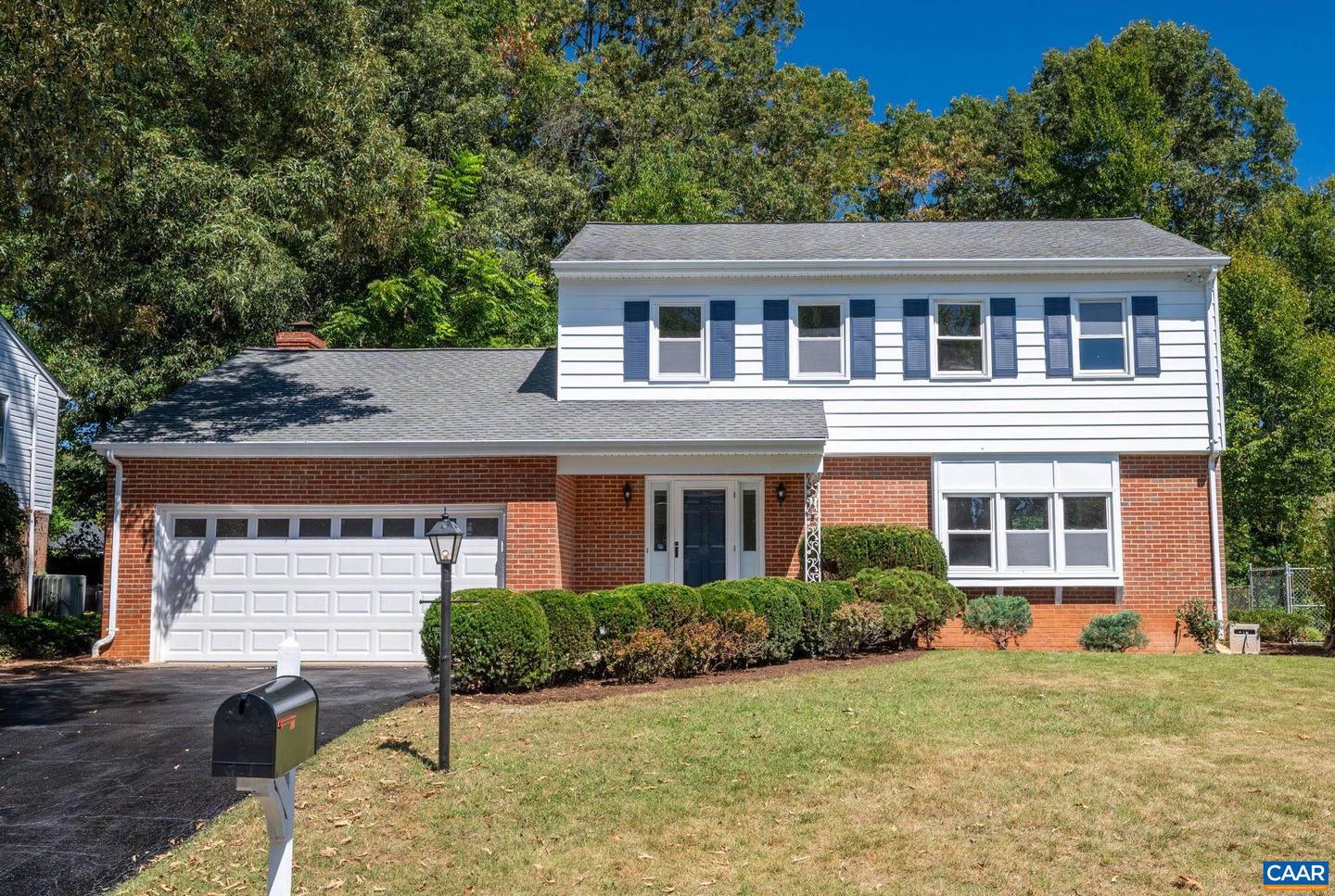 307 Eastbrook Dr, Charlottesville