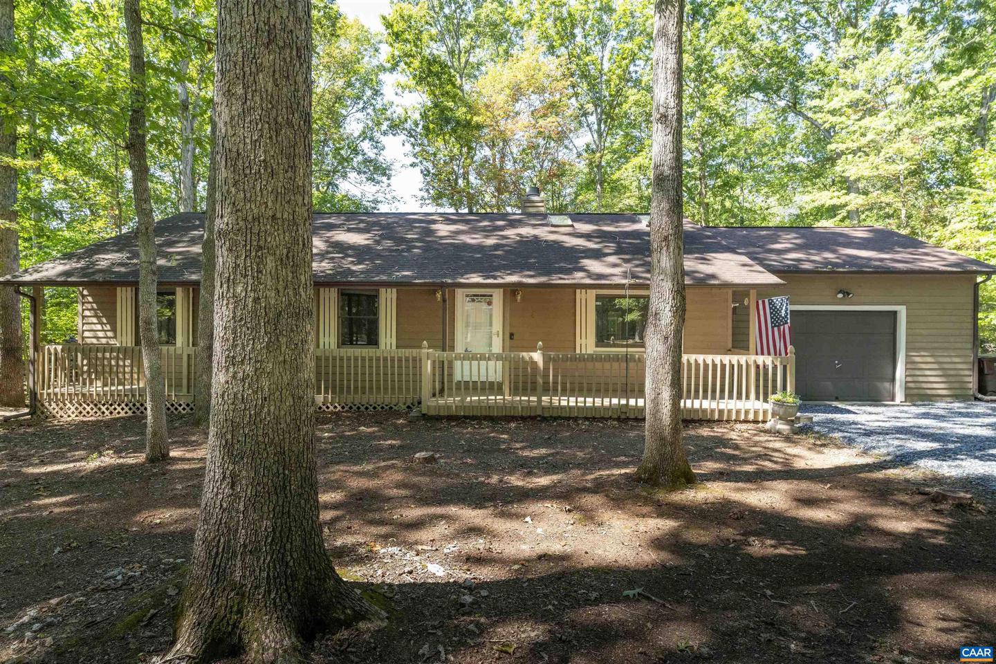 8 Hardwood Rd, Palmyra