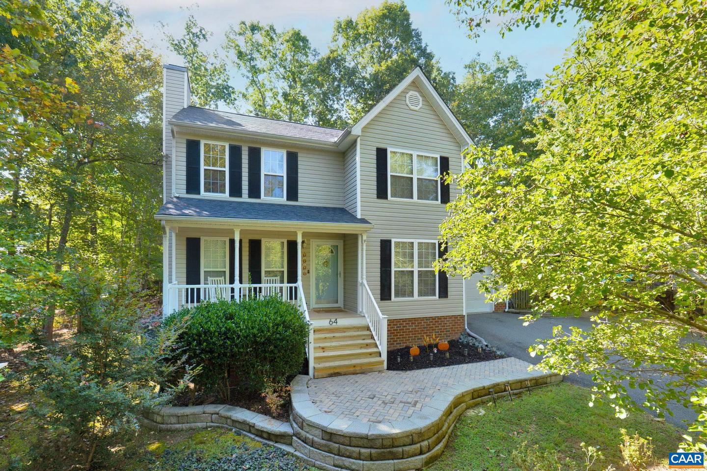 64 Woodlawn Dr, Palmyra