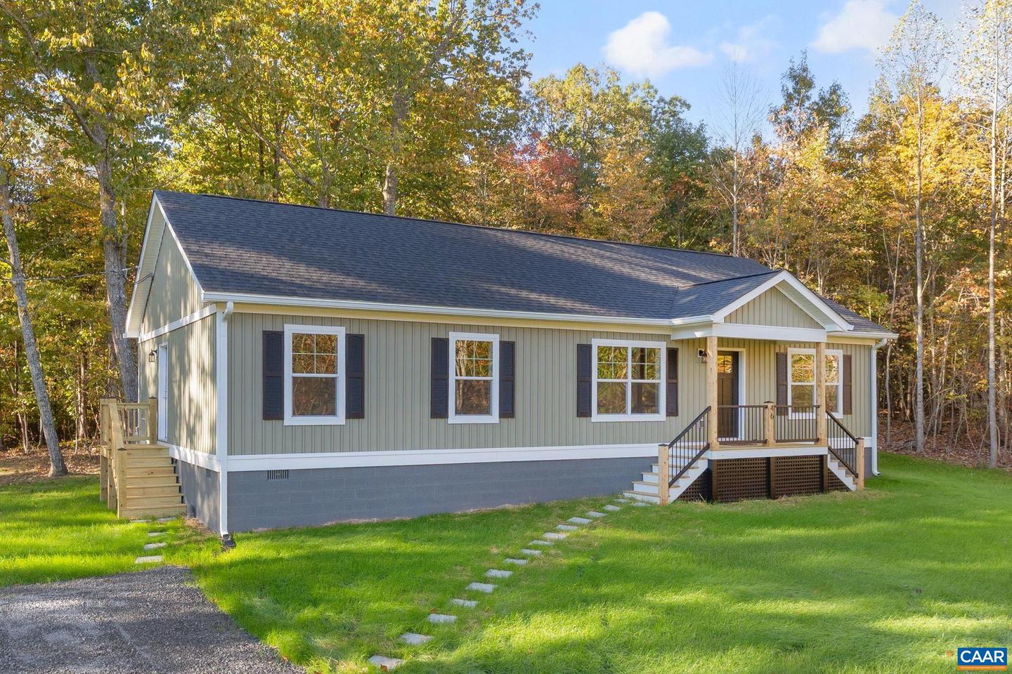 45 Union Church Rd, Palmyra