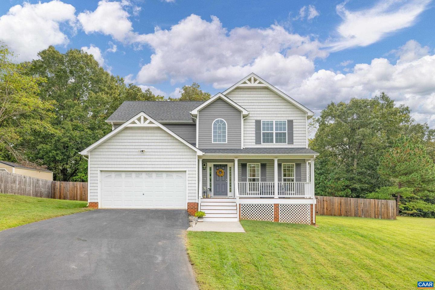 432 Glen Cir, Troy