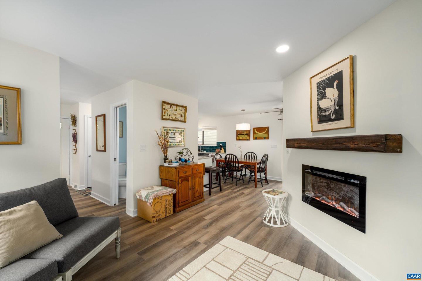 1236 Chatham Rdg, Charlottesville