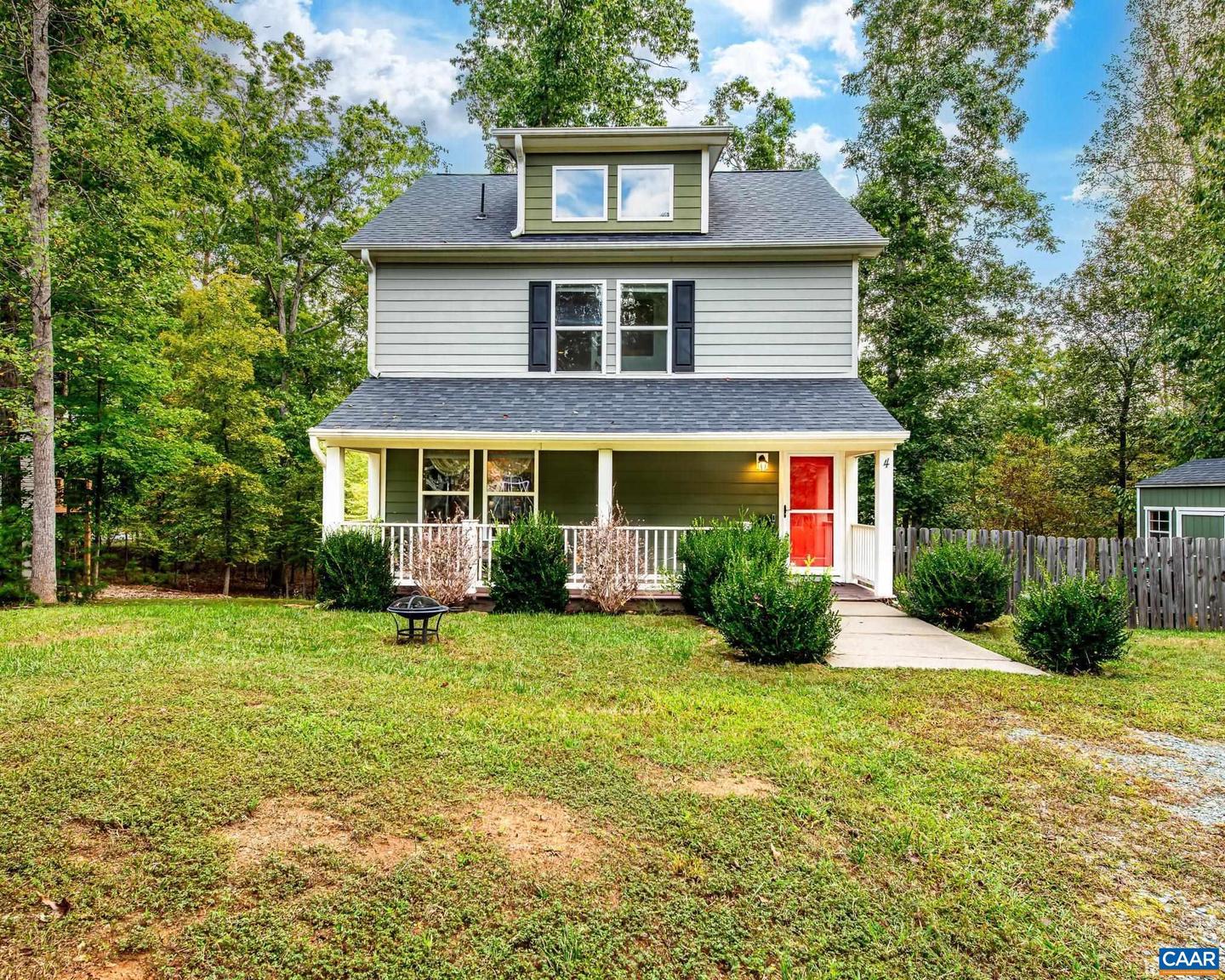 4 Deerwood Ln, Palmyra