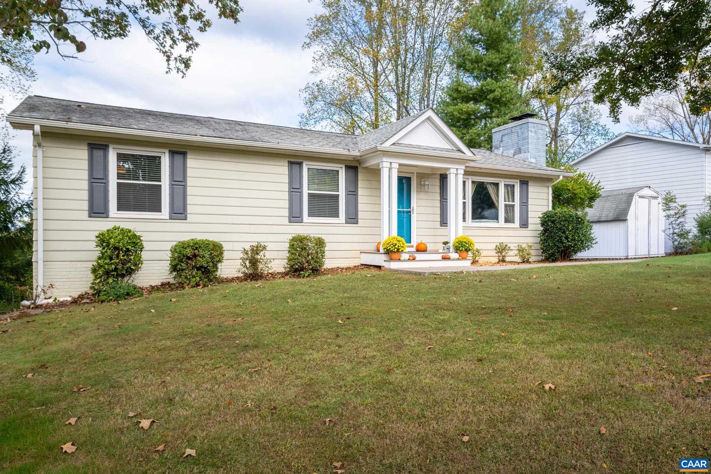 518 Jester Ln, Charlottesville
