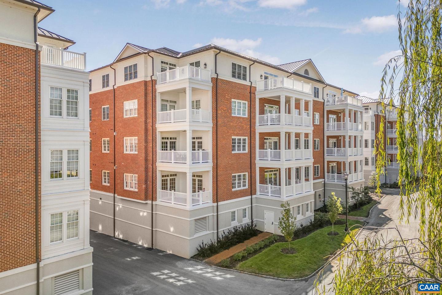 455 White Gables Ln #101, Charlottesville