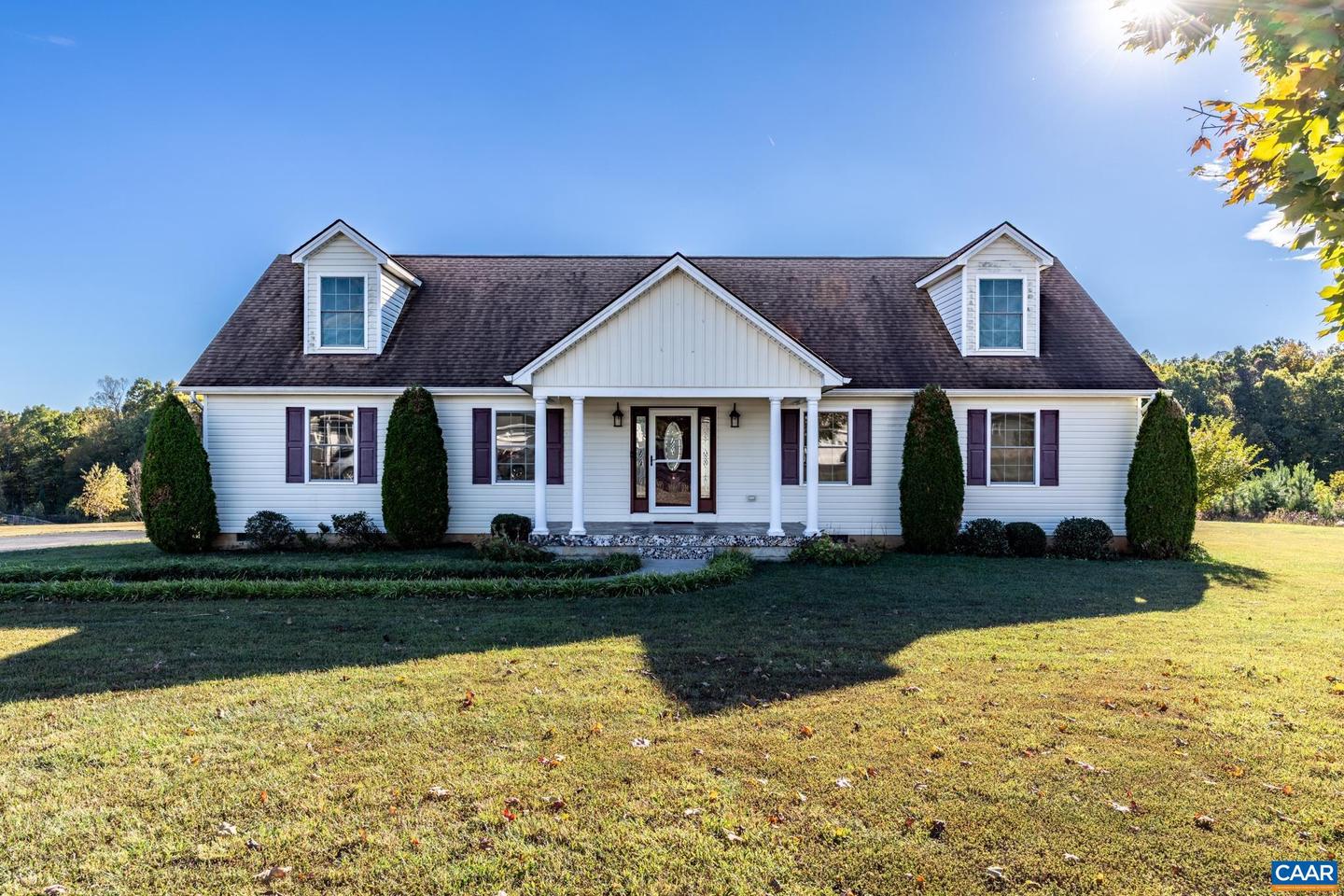 478 Rosewood Dr, Scottsville