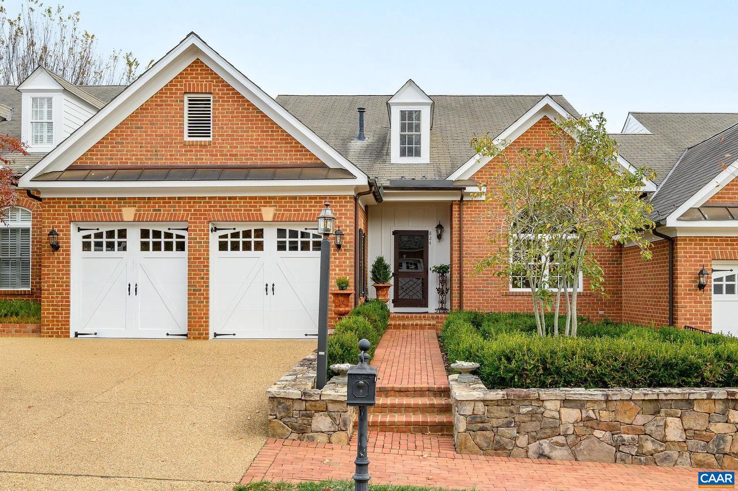 824 Colridge Dr, Charlottesville