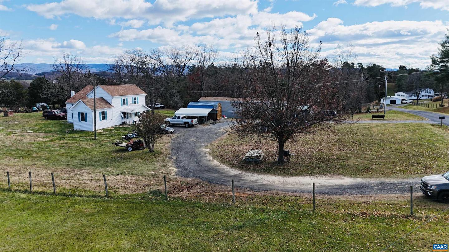 43 Niswander Rd