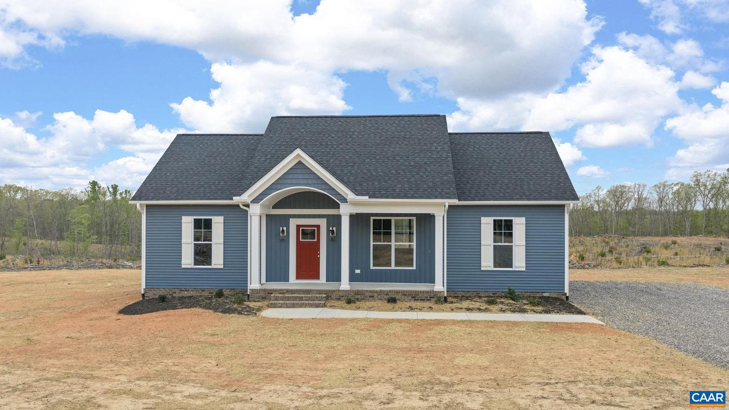 355 Happy Hollow Rd, Scottsville