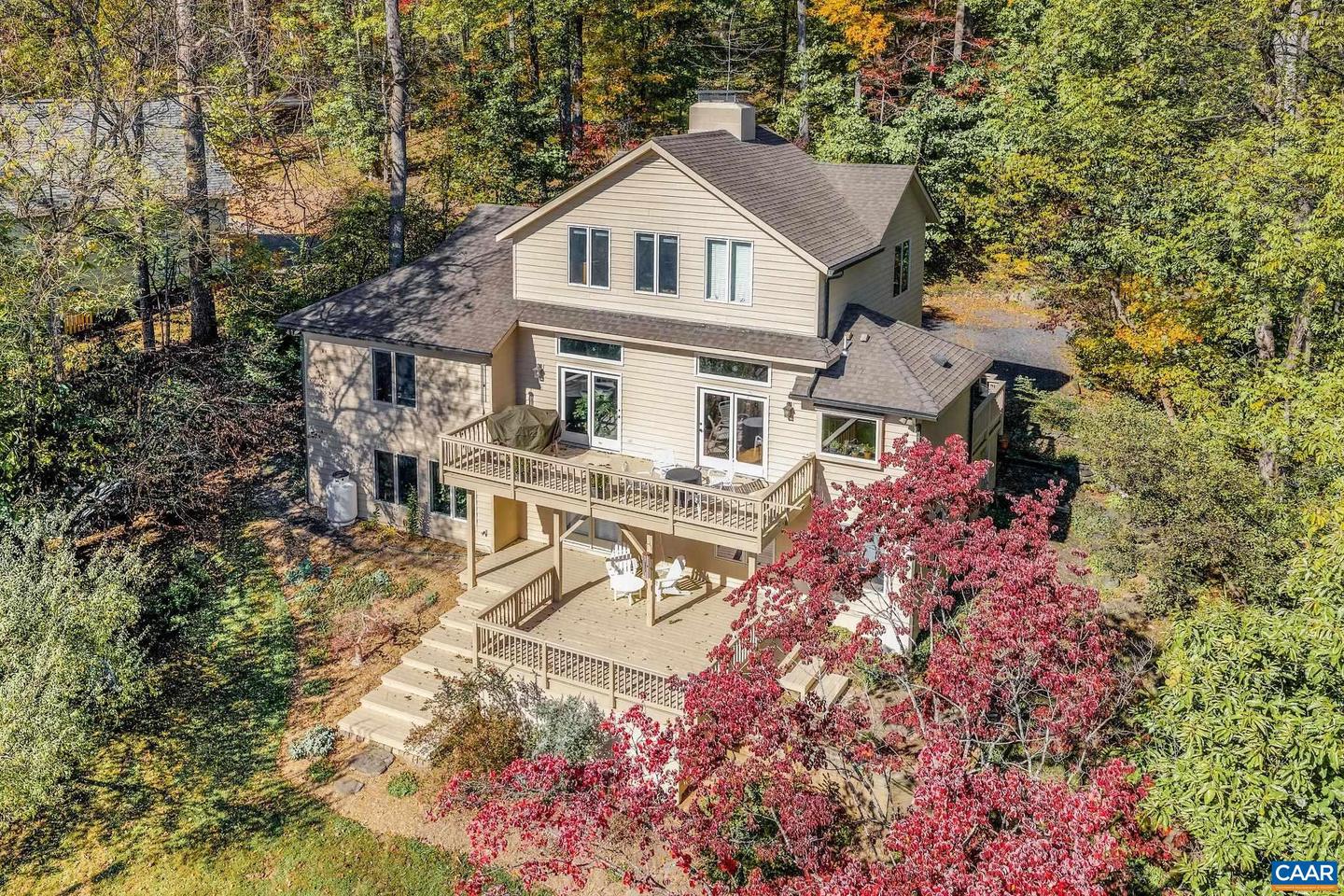 987 Rodes Farm Dr, Nellysford