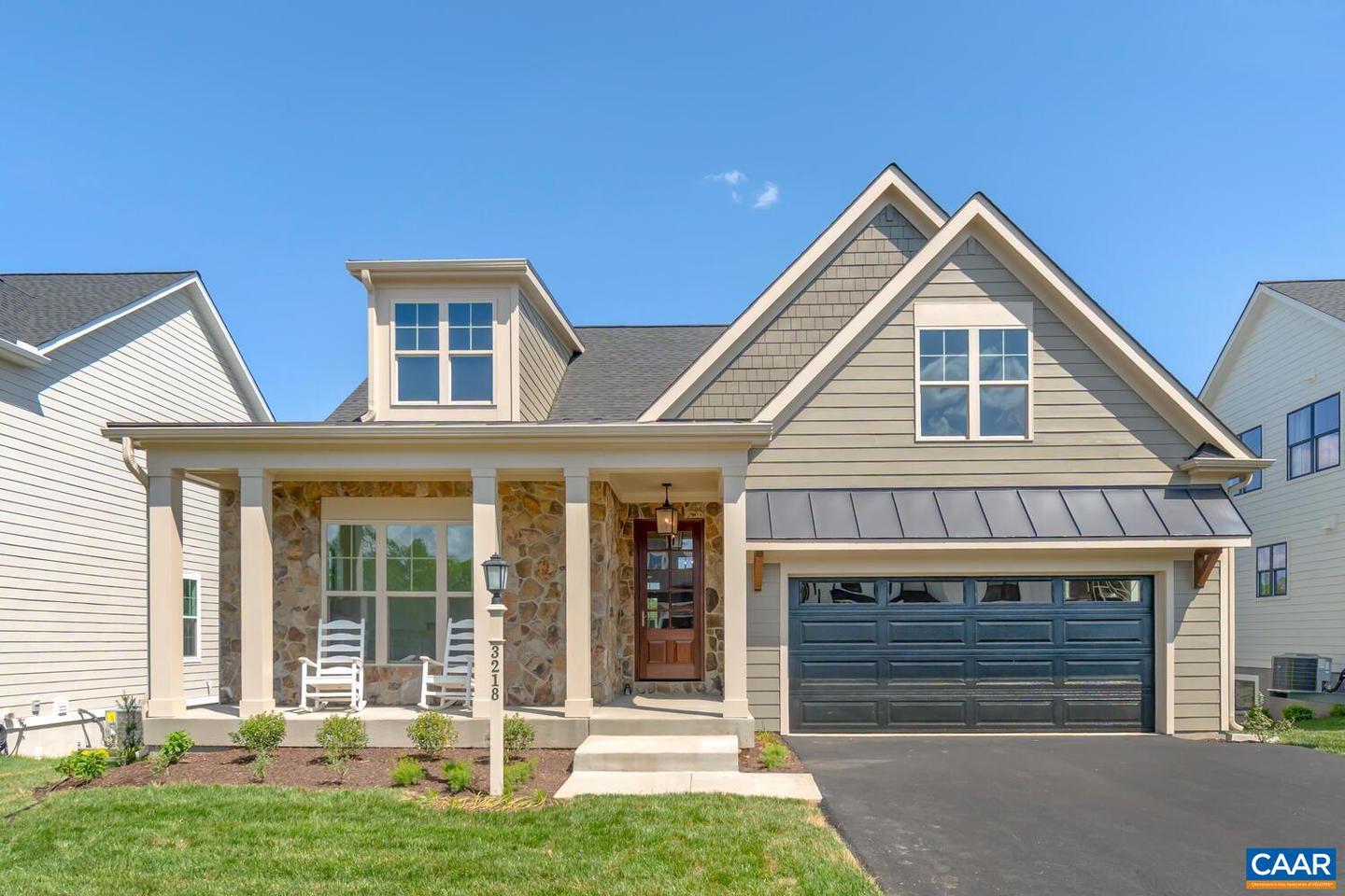 12 Warwick Dr