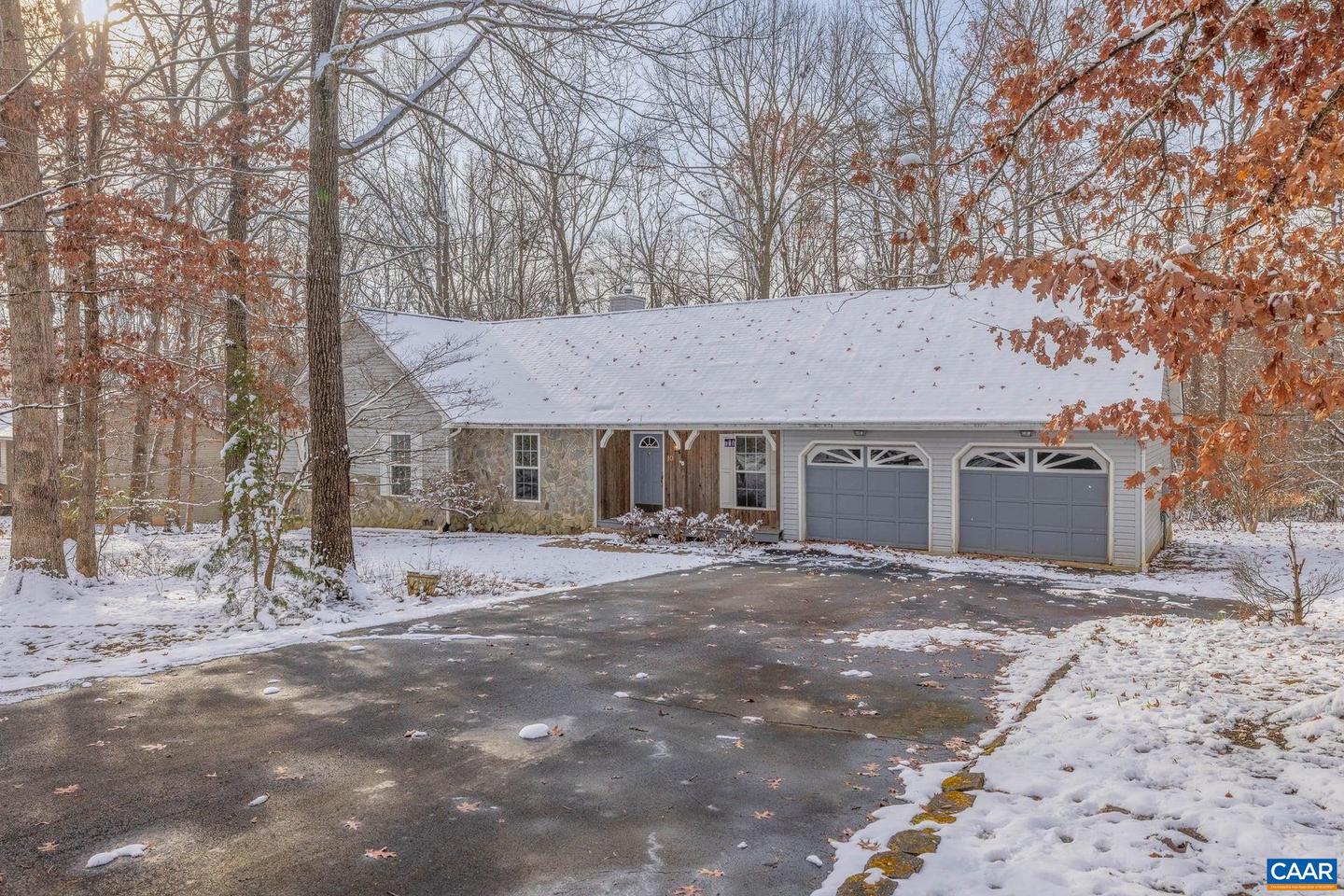 10 Briarwood Rd, Palmyra