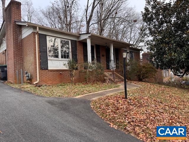 703 Village Rd, Charlottesville