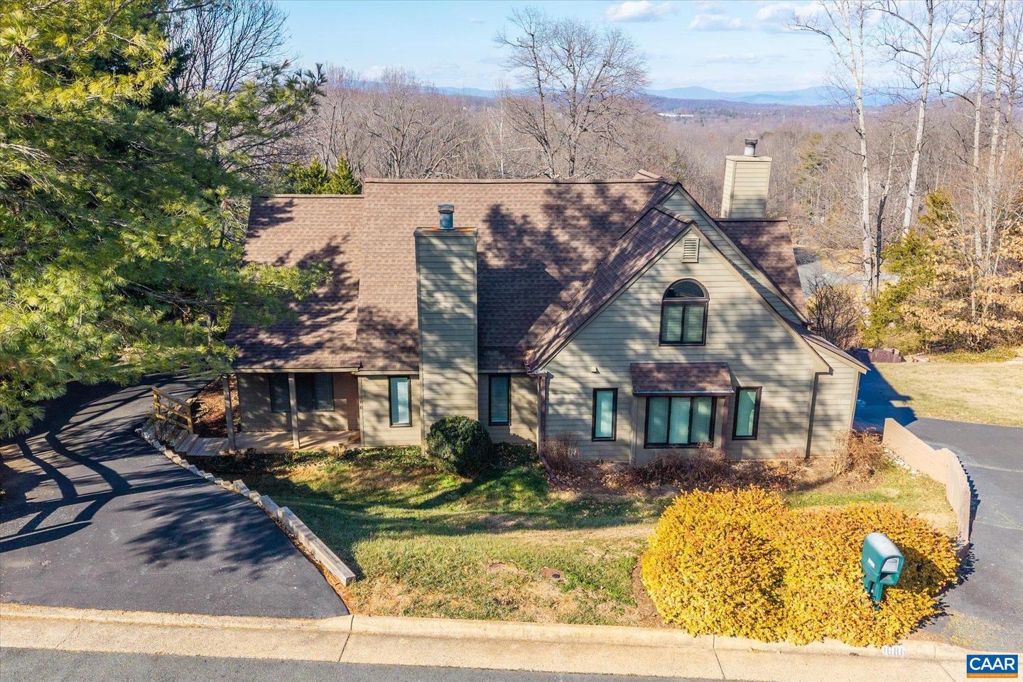 1688 Royal Oak Ct, Charlottesville