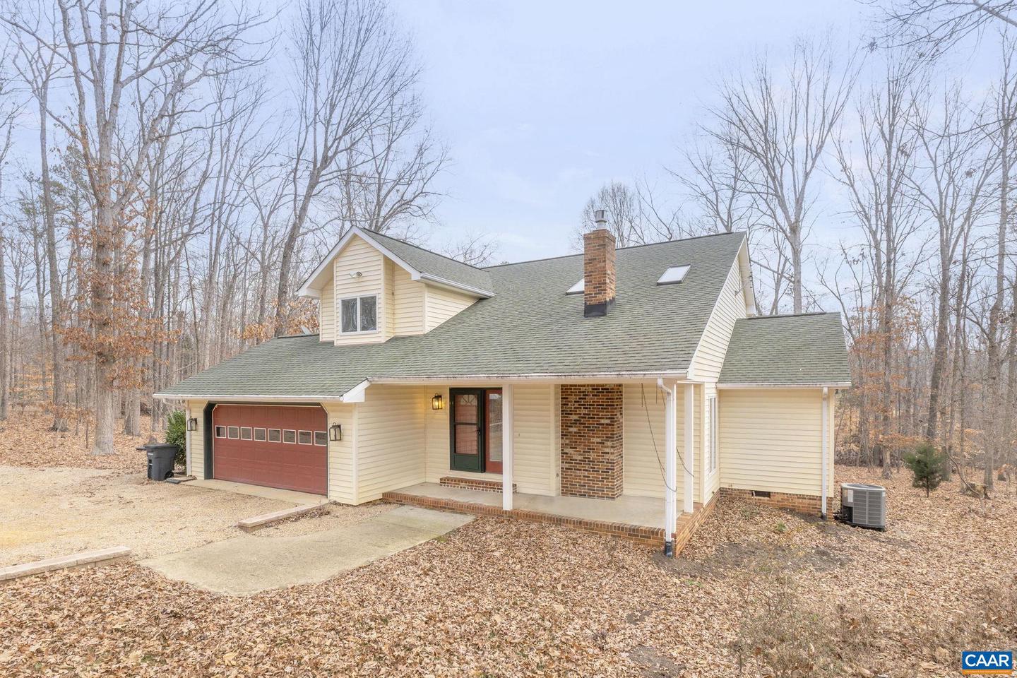 279 Deer Haven Ln, Troy