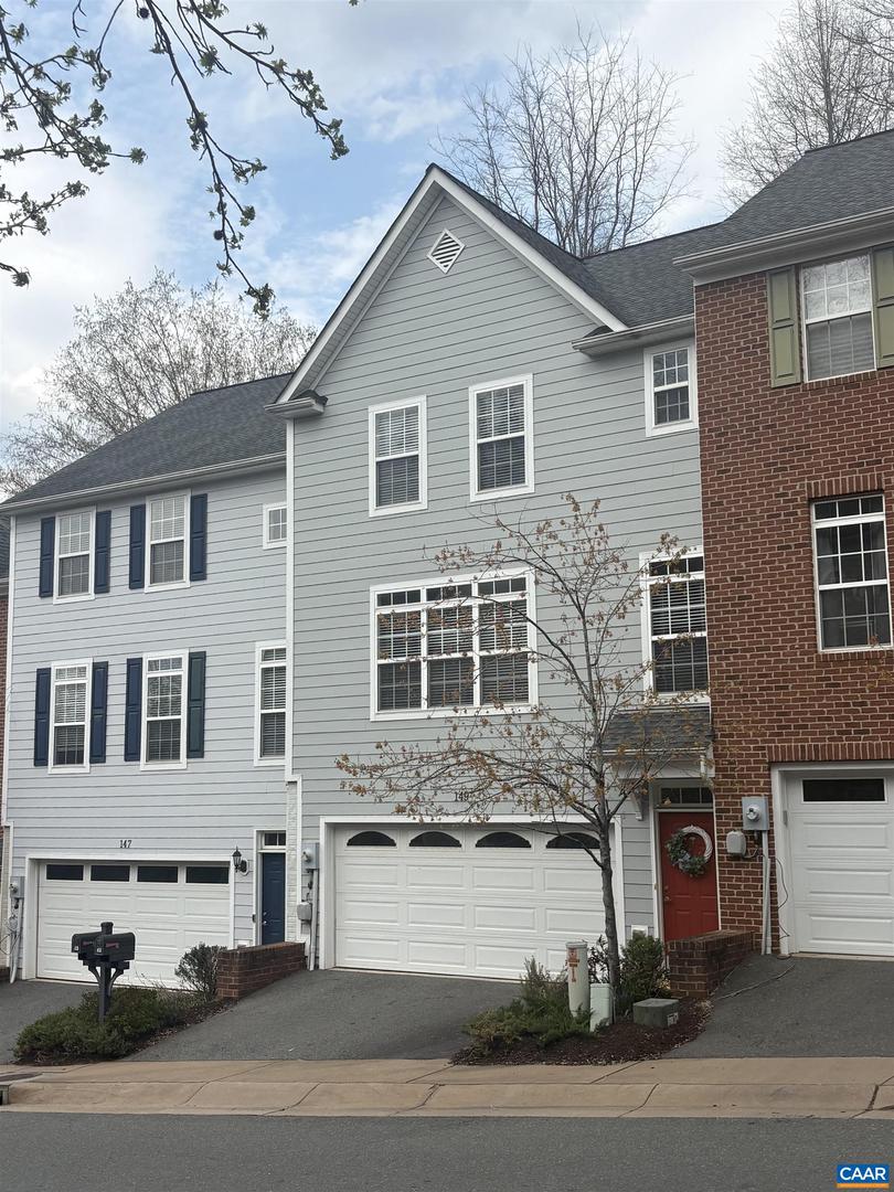 149 Brookwood Dr, Charlottesville