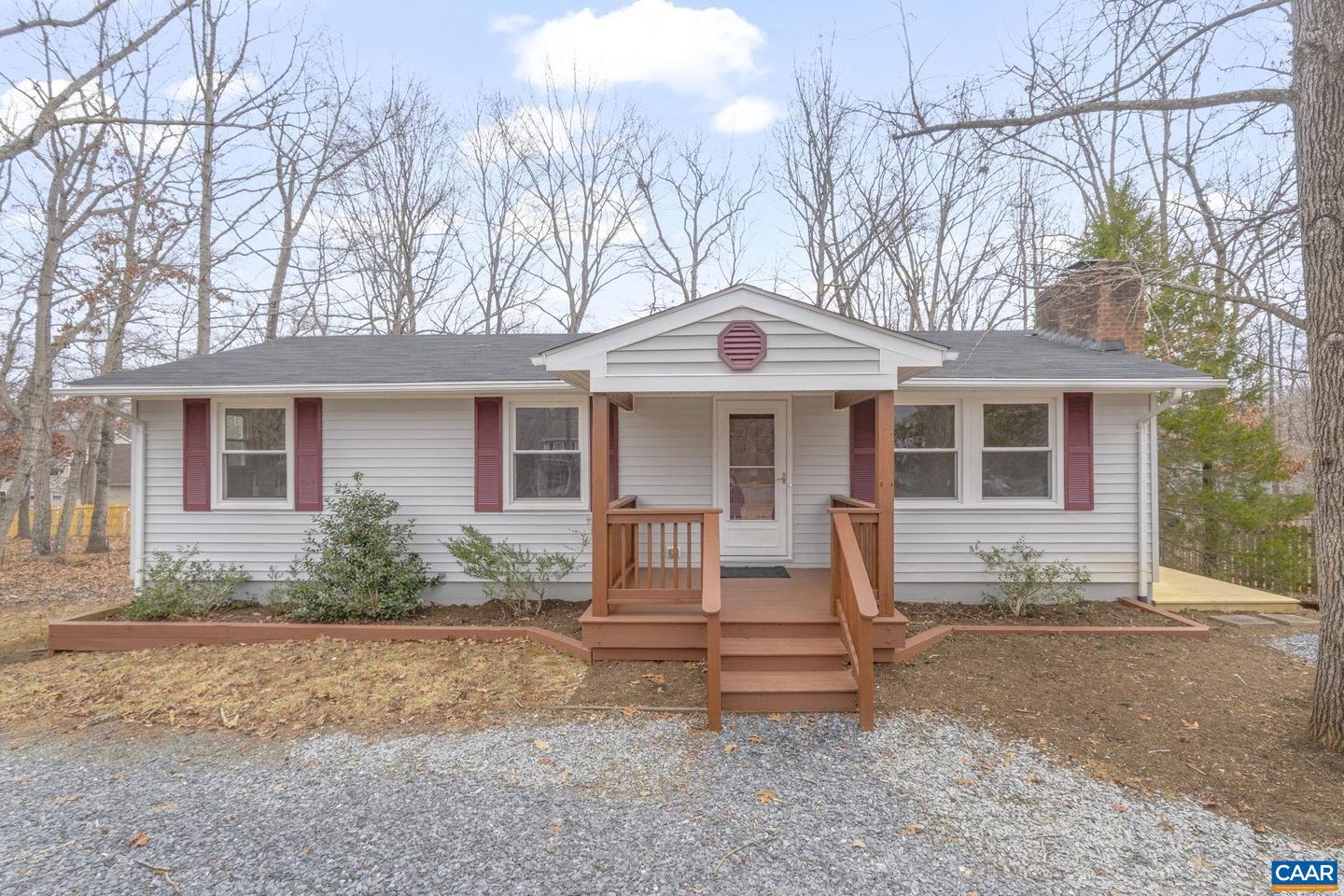 15 Smokewood Dr, Palmyra