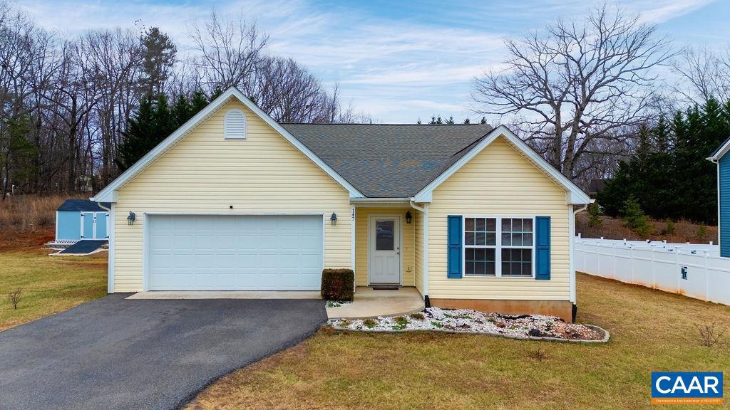 147 W Stratford Pl, Madison Heights