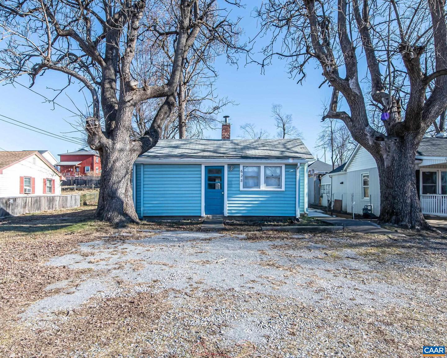 628 N Augusta Ave