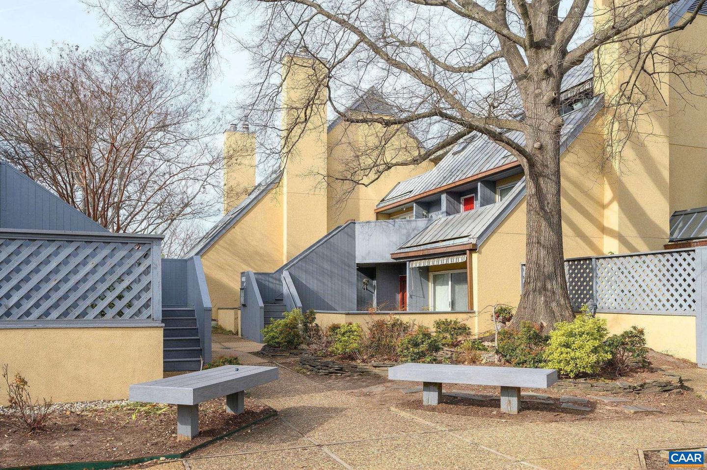 311 NW 2nd St #b, Charlottesville