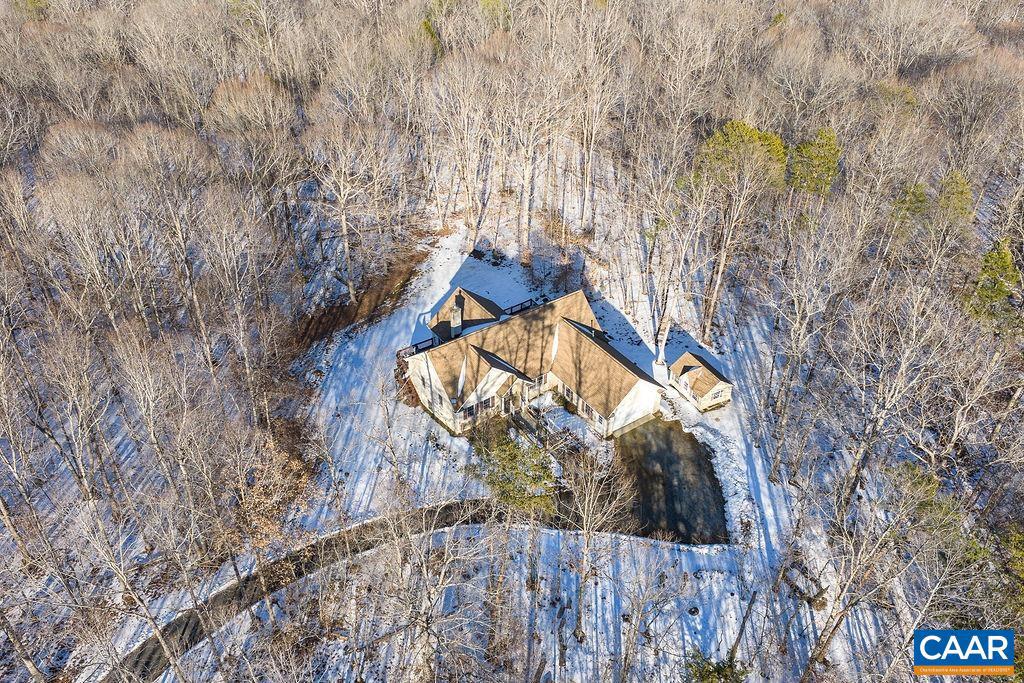 9165 Totier Creek Rd, Scottsville