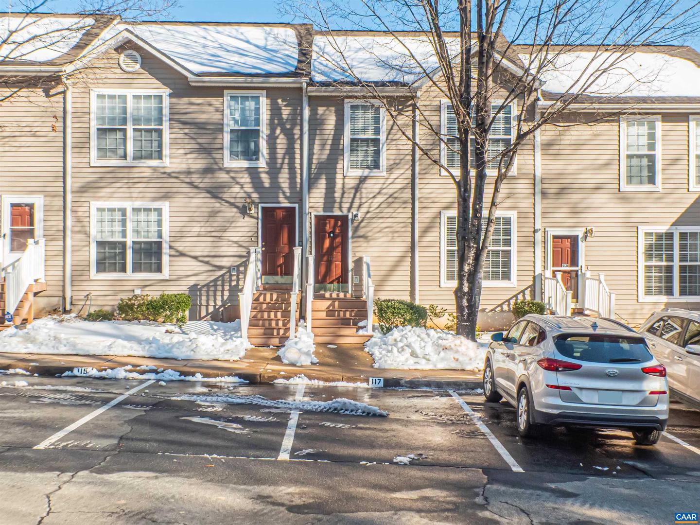 117 Hartford Ct, Charlottesville