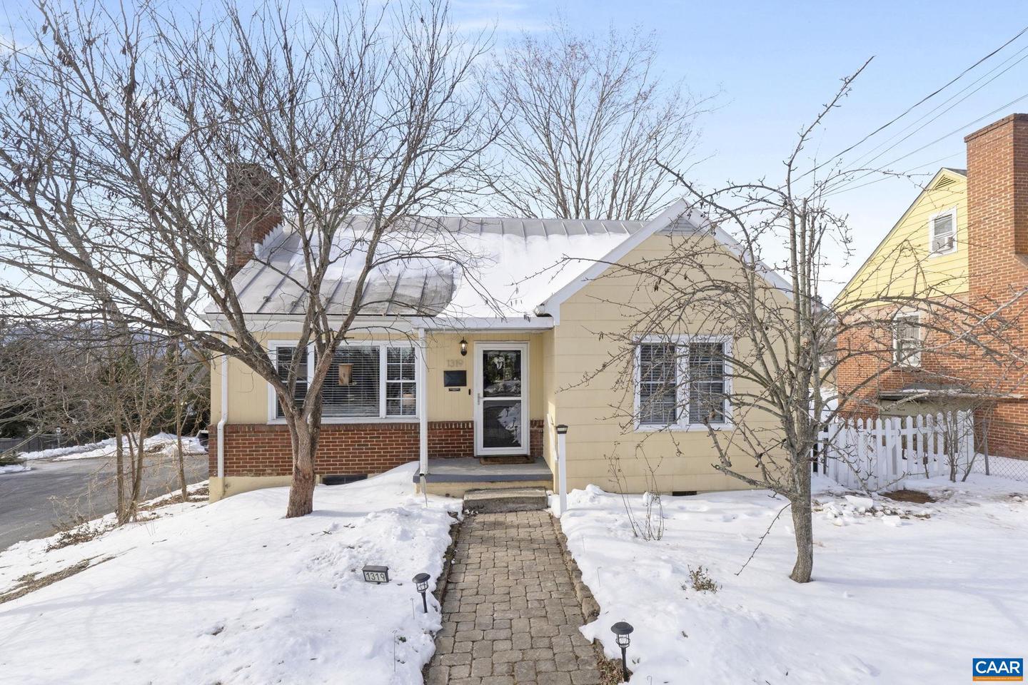 1319 Riverdale Dr, Charlottesville