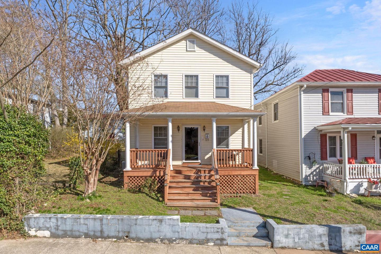 354 NW 10 1/2 St, Charlottesville