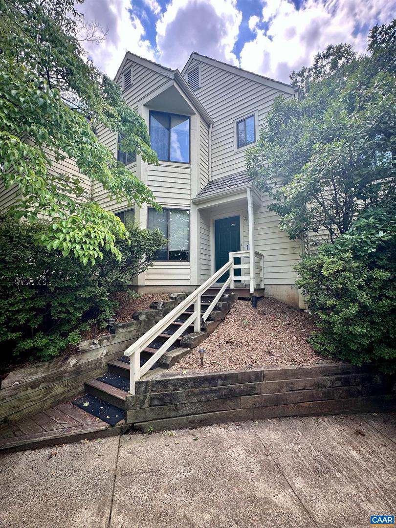 1209 Chatham Rdg