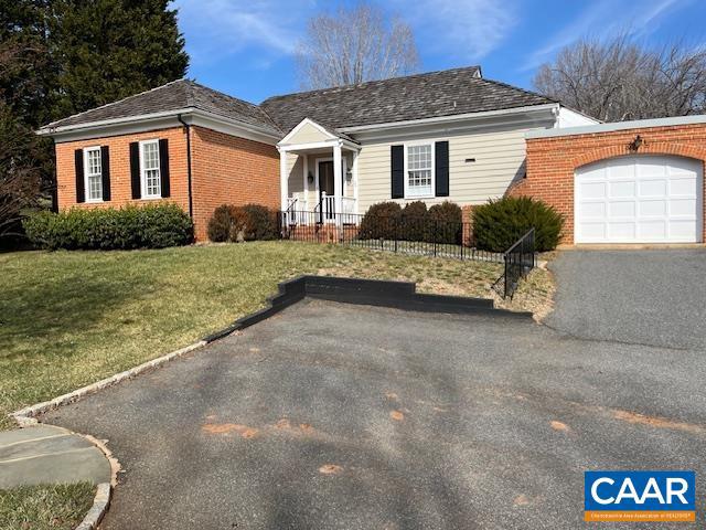 20 Ednam Village St, Charlottesville