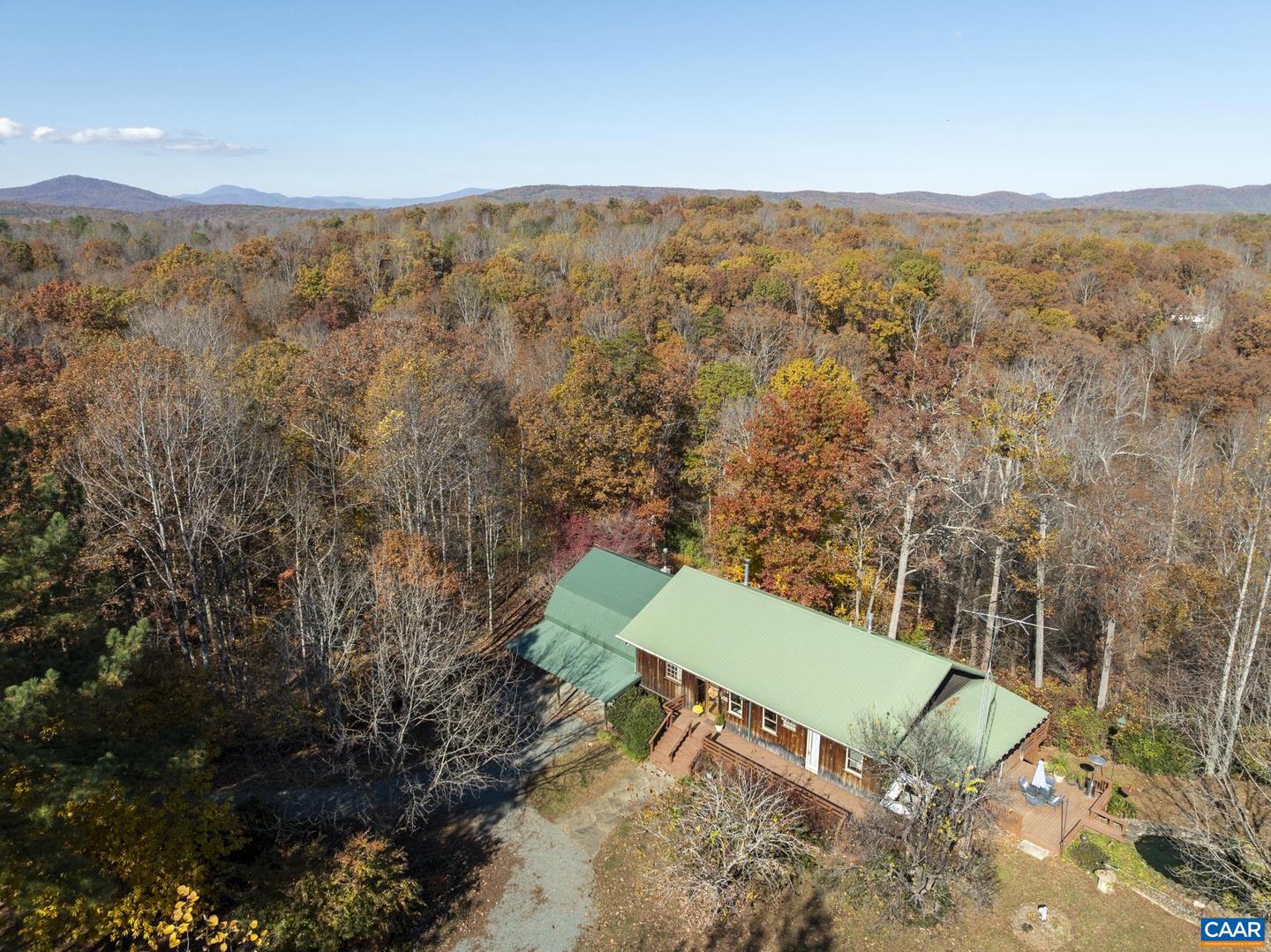 9225 Howardsville Tpke, Schuyler